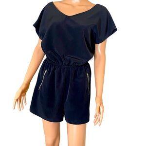 One Clothing romper black metal zip up pockets elastic waist V-neck SZ L gold